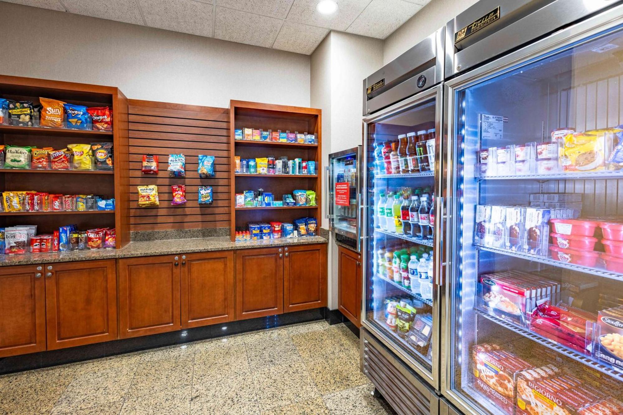 Drury Plaza Hotel Indianapolis Carmel エクステリア 写真